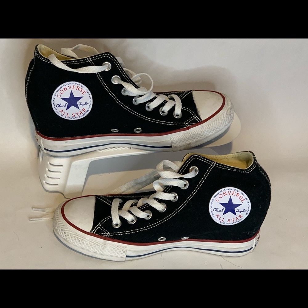 Converse wedge tennis shoes